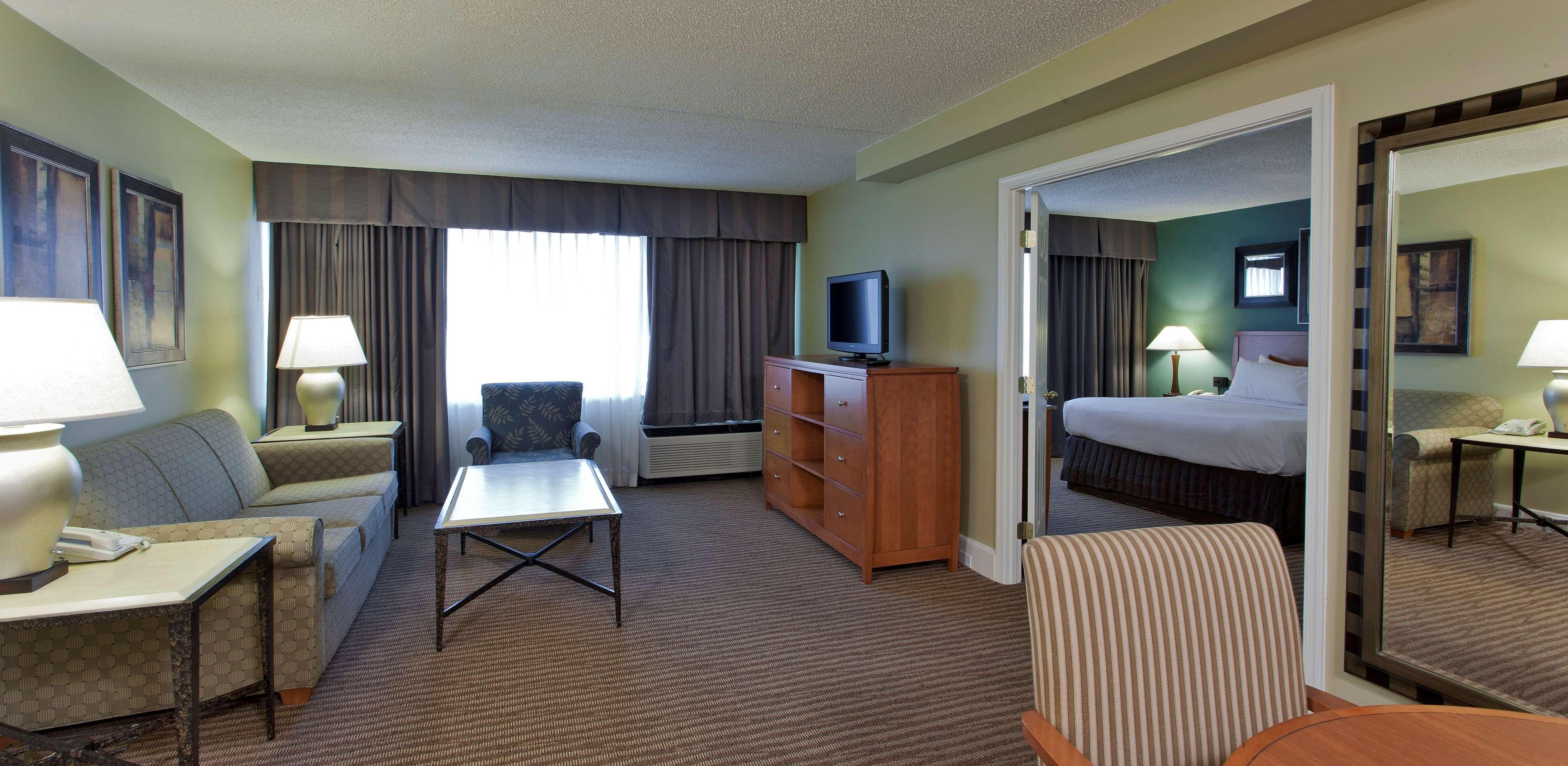 The Rockville Hotel, A Ramada By Wyndham Bagian luar foto