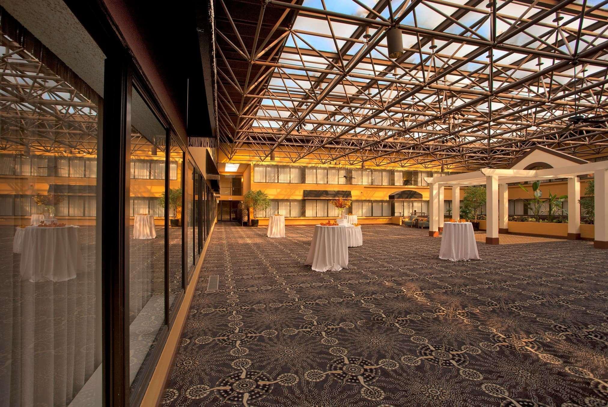 The Rockville Hotel, A Ramada By Wyndham Bagian luar foto