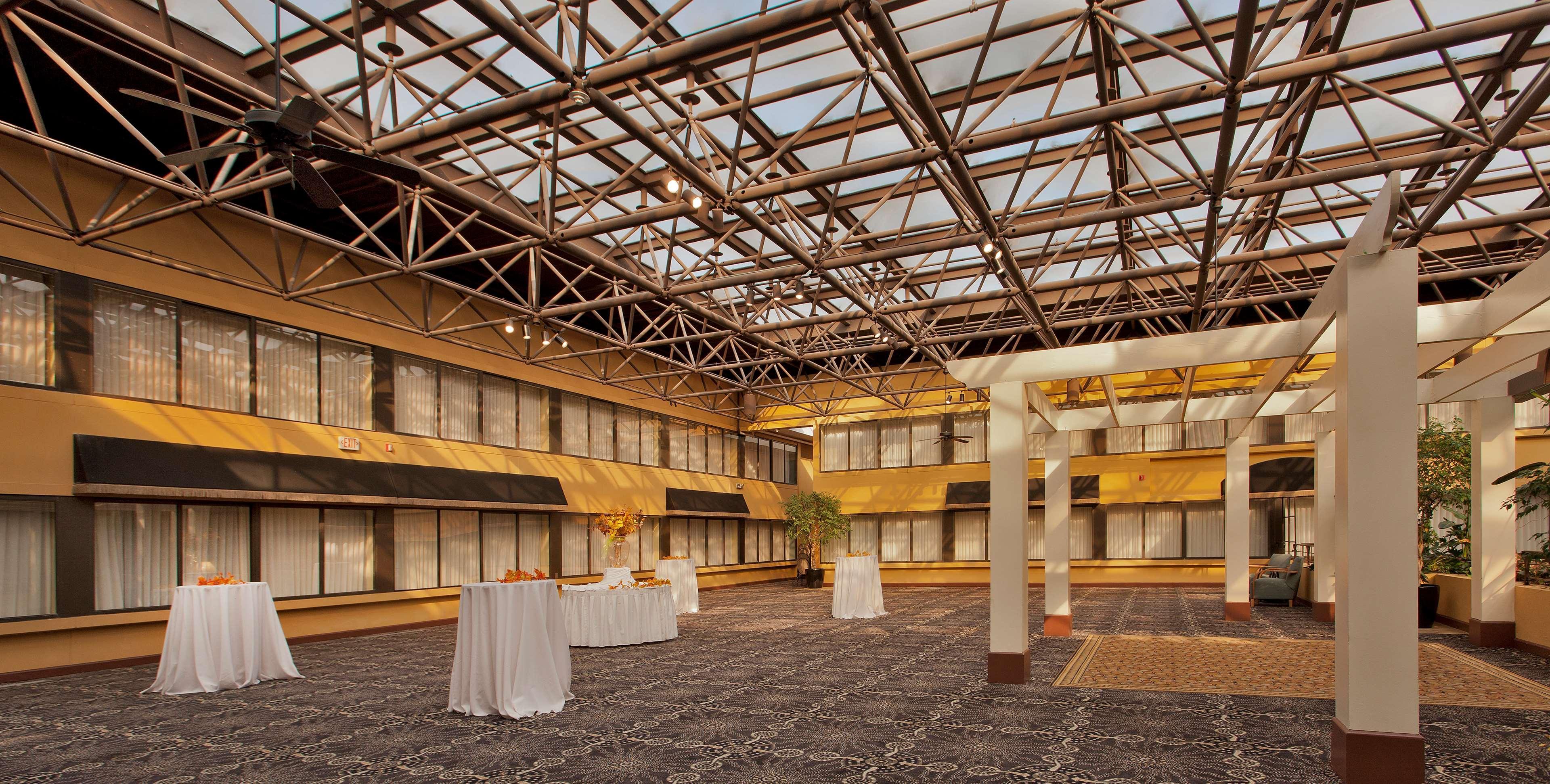 The Rockville Hotel, A Ramada By Wyndham Bagian luar foto