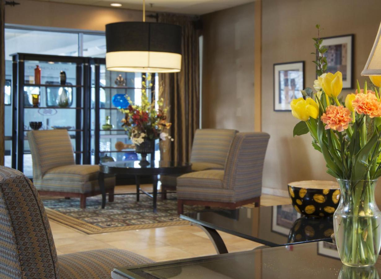The Rockville Hotel, A Ramada By Wyndham Bagian luar foto
