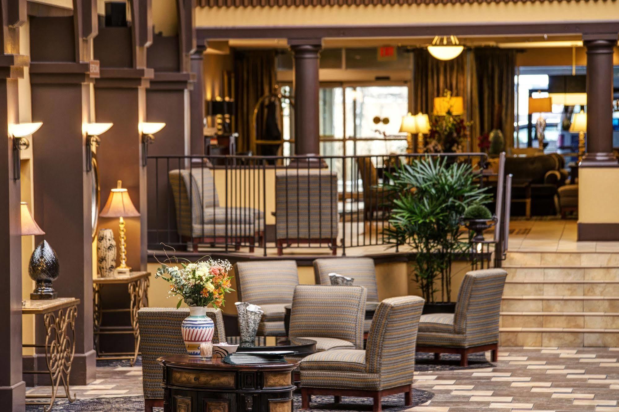 The Rockville Hotel, A Ramada By Wyndham Bagian luar foto