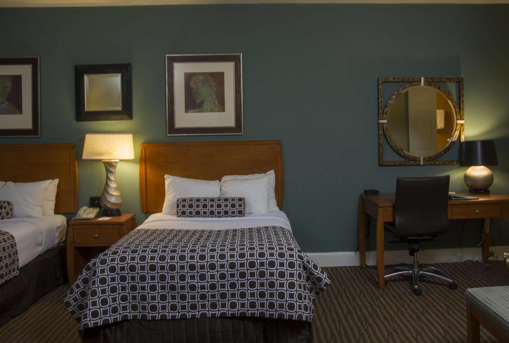 The Rockville Hotel, A Ramada By Wyndham Bagian luar foto