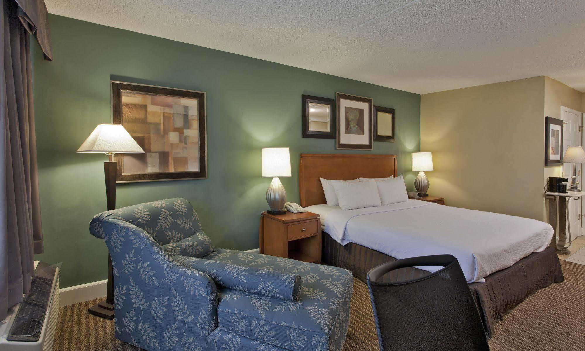 The Rockville Hotel, A Ramada By Wyndham Bagian luar foto